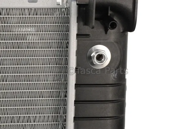 Radiator - GM (15841572) - view 3