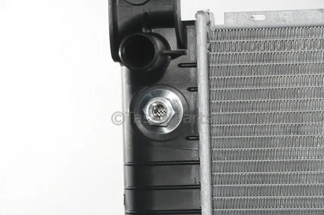 Radiator - GM (15841574) - view 7