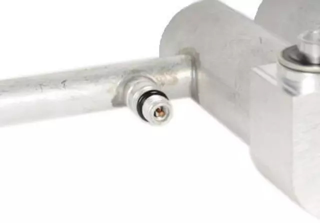 Air Conditioning Compressor and Condenser Hose Assembly - GM (19209173) - view 3