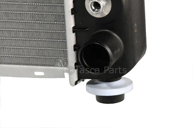Radiator - GM (19256745) - view 9