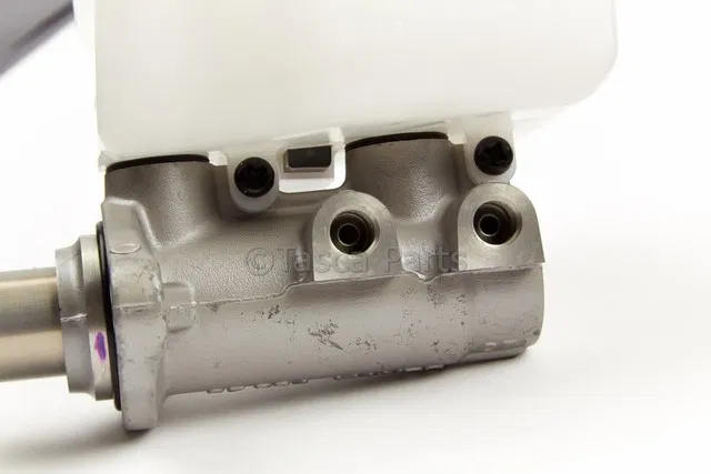 Brake Master Cylinder Assembly - GM (22956541)