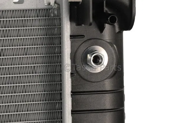 Radiator - GM (25810258) - view 2