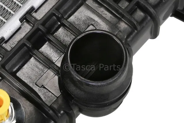 Radiator - GM (42418327) - view 2