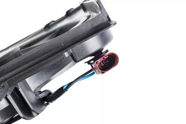 Engine Cooling Fan Assembly - GM (42426778) - view 8