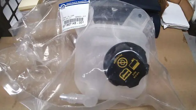 Coolant Reservoir - Mopar (68379826ab)