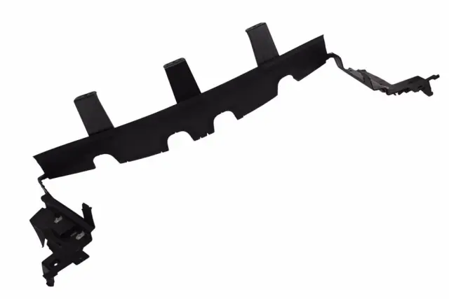 Lower Radiator Air Baffle - GM (84328219)