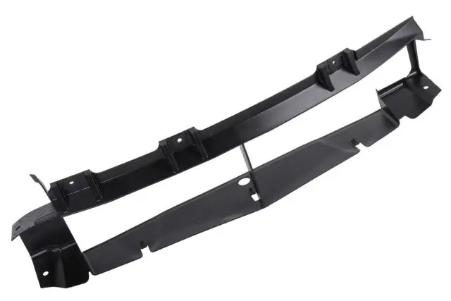 Front Lower Radiator Air Baffle - GM (84443947)