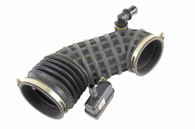 Air Cleaner Outlet Duct - GM (84468185)