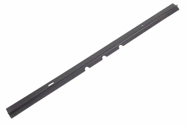 Lower Radiator Air Baffle - GM (84636225) - view 2