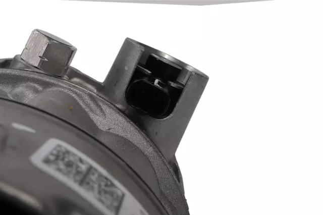 A/C Compressor - ACDelco (84666664) - view 3