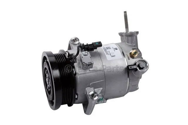 A/C Compressor - ACDelco (84945489) - view 2