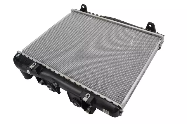Outer Radiator - GM (85559347) - view 3