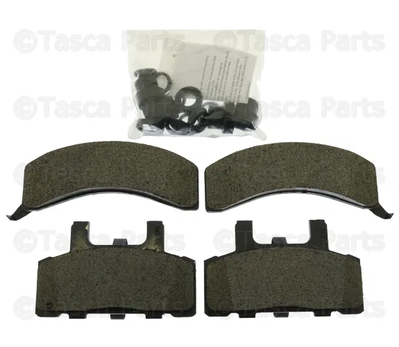 Front Disc Brake Pad Set with Lubricant - GM (89026844)