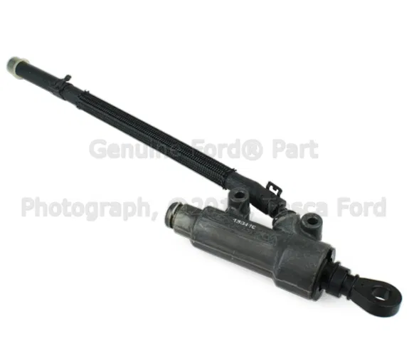 Master Cylinder - Ford (DR3Z-7A543-A)